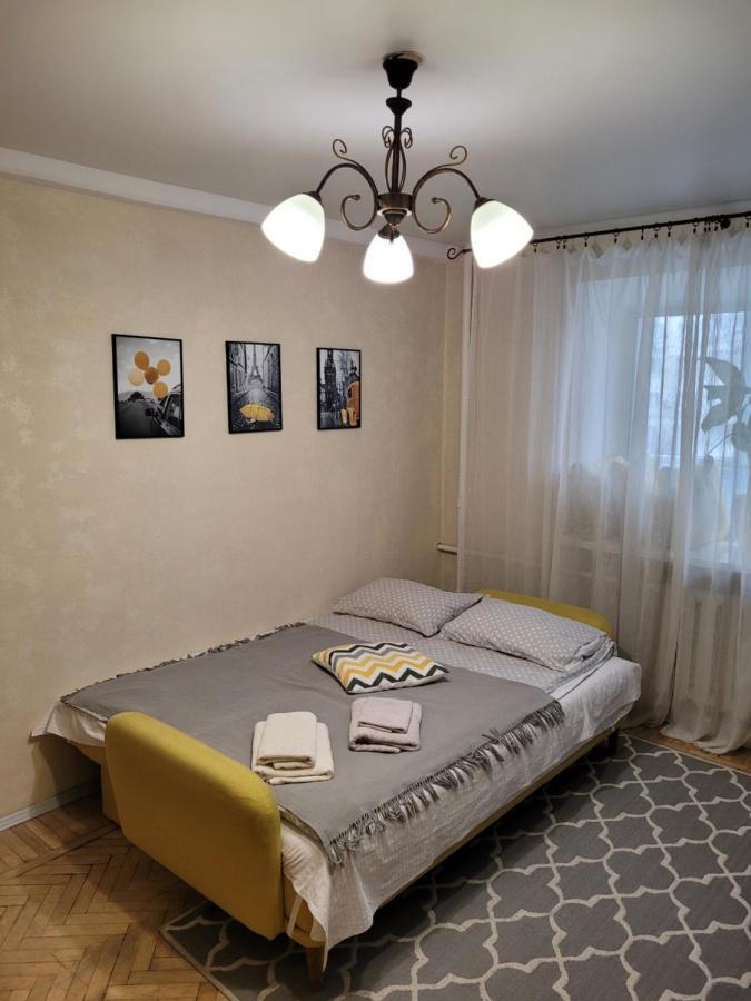 Sunflower Apartment Near Kiev Airport & Railway Station & Center City! エクステリア 写真